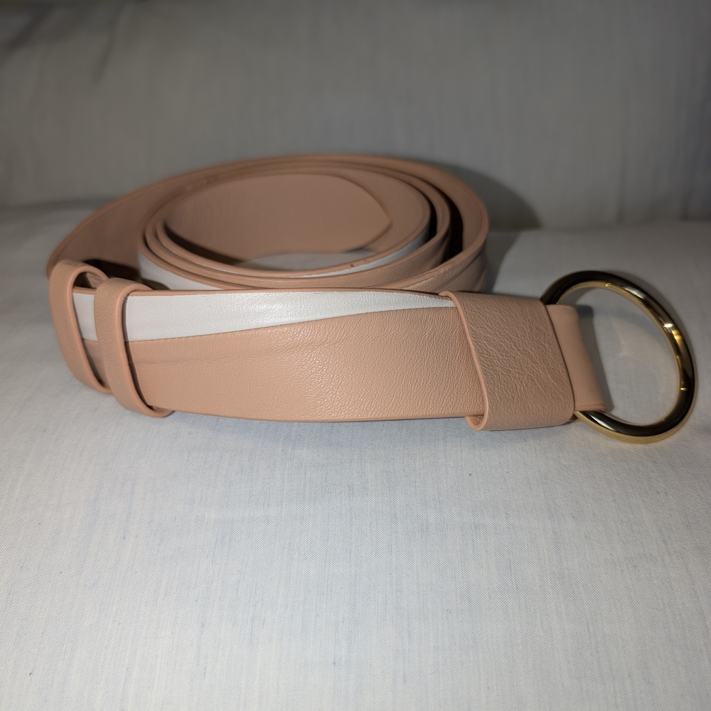 Diane Von Furstenberg Tan and White Belt with Gold Ring